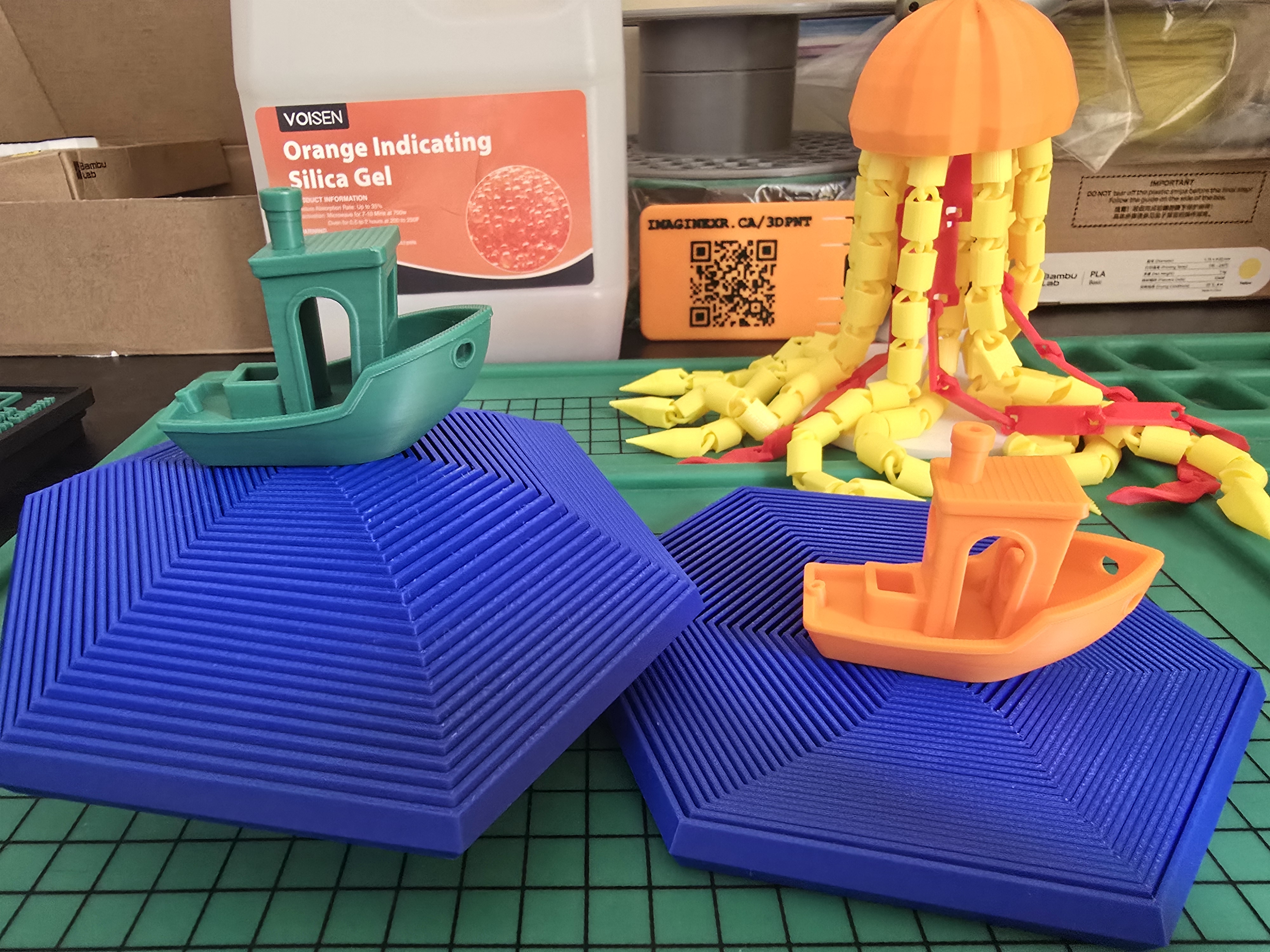 Miniatura 2 do modelo 3D Floating Benchy