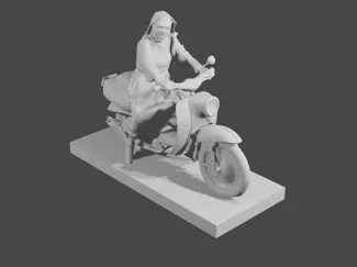 Kollegin von Schwester Nurse Agnes auf DDR Moped