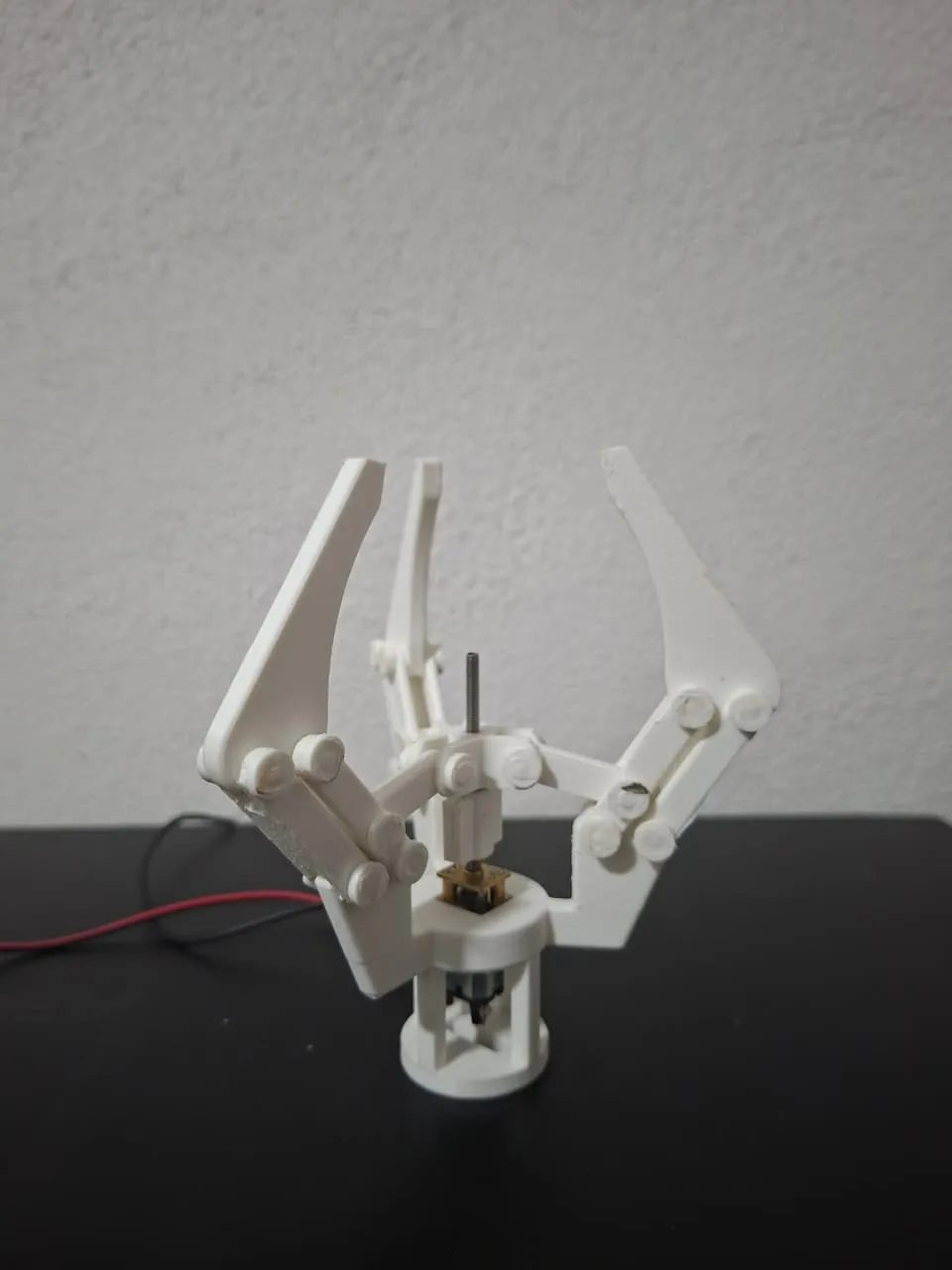Post Gripper Robotic Gripper - 2, 3 & 4 - Mechanism - Free 3D Print Model - MakerWorld