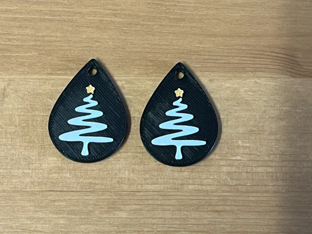 Christmas tree earrings