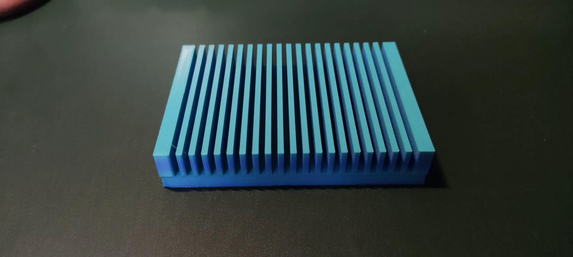 Miniatura 1 do modelo 3D 桌游洗牌器，梳子，r7老师简化版的洗牌神器