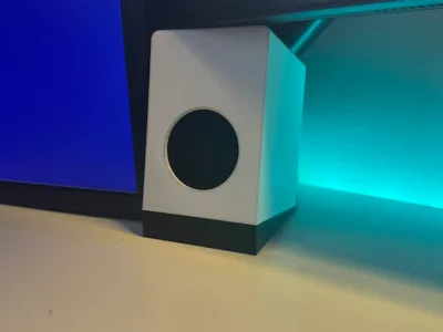Desk speakers