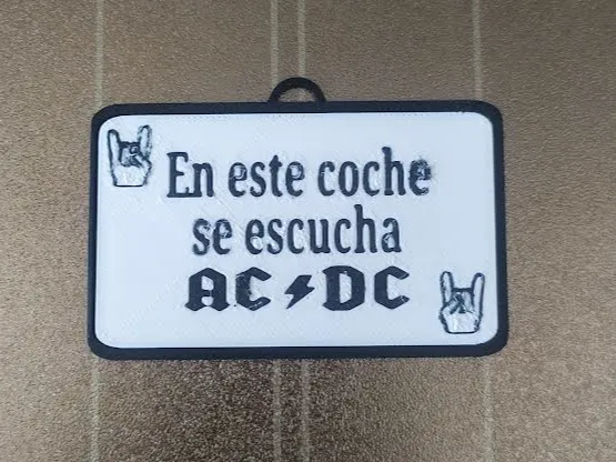 Letrero para coche `en este coche se escucha ACDC´