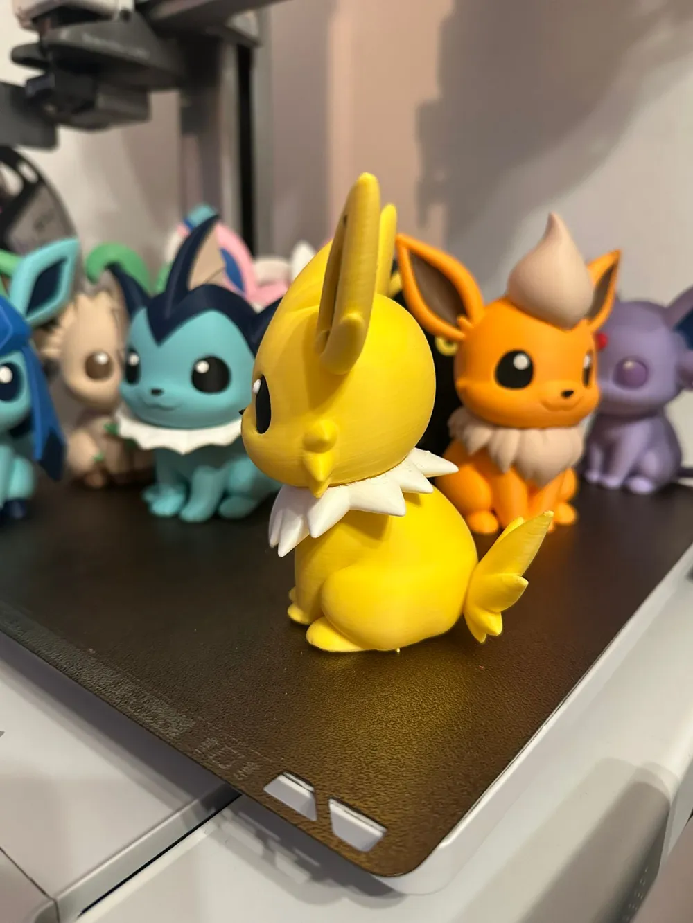 Estatuilla de Jolteon de diseño especial, adorno decorativo, regalo coleccionable