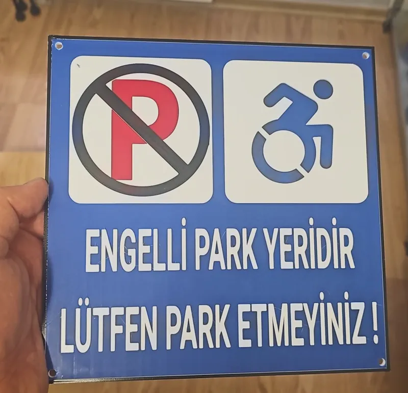 Engelli Araç Park Yeri Tabelası (Türkçe)