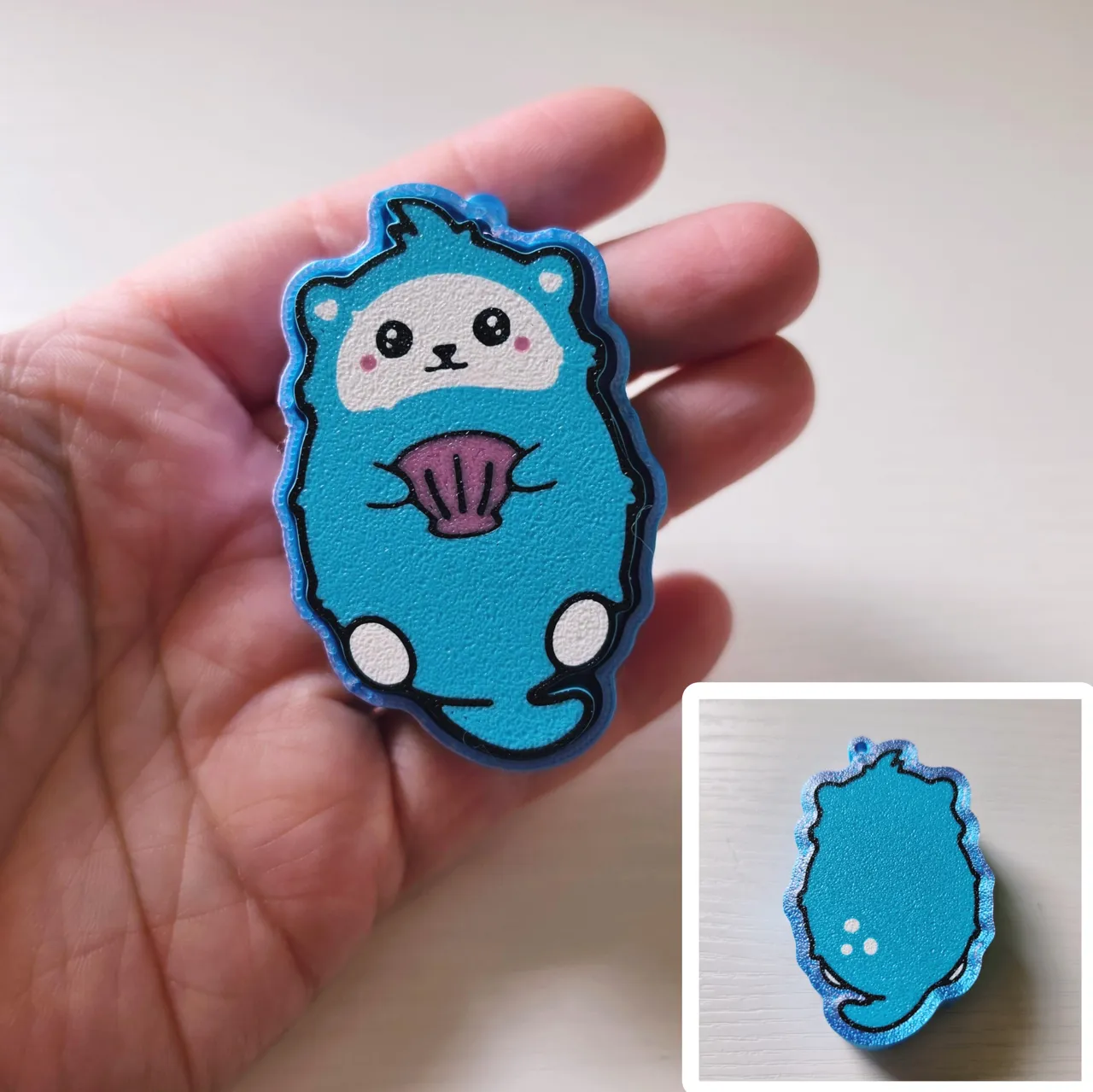 Kawaii Otter Clicker Critter view 2