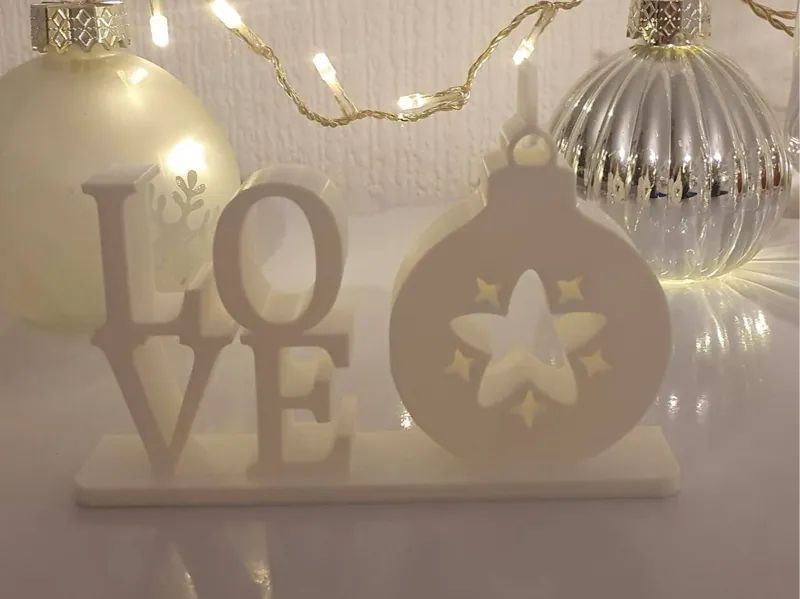 Bauble Themed Love Sign 3
