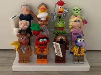 Minifigure Display for 12