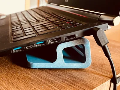 Laptop Riser – Ventilated &amp; Modularly Expandable