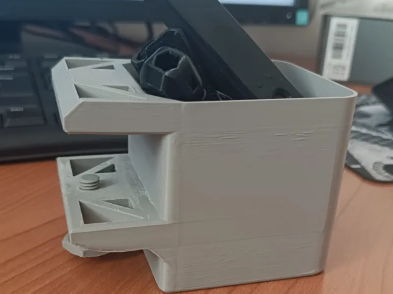 Plastic bin