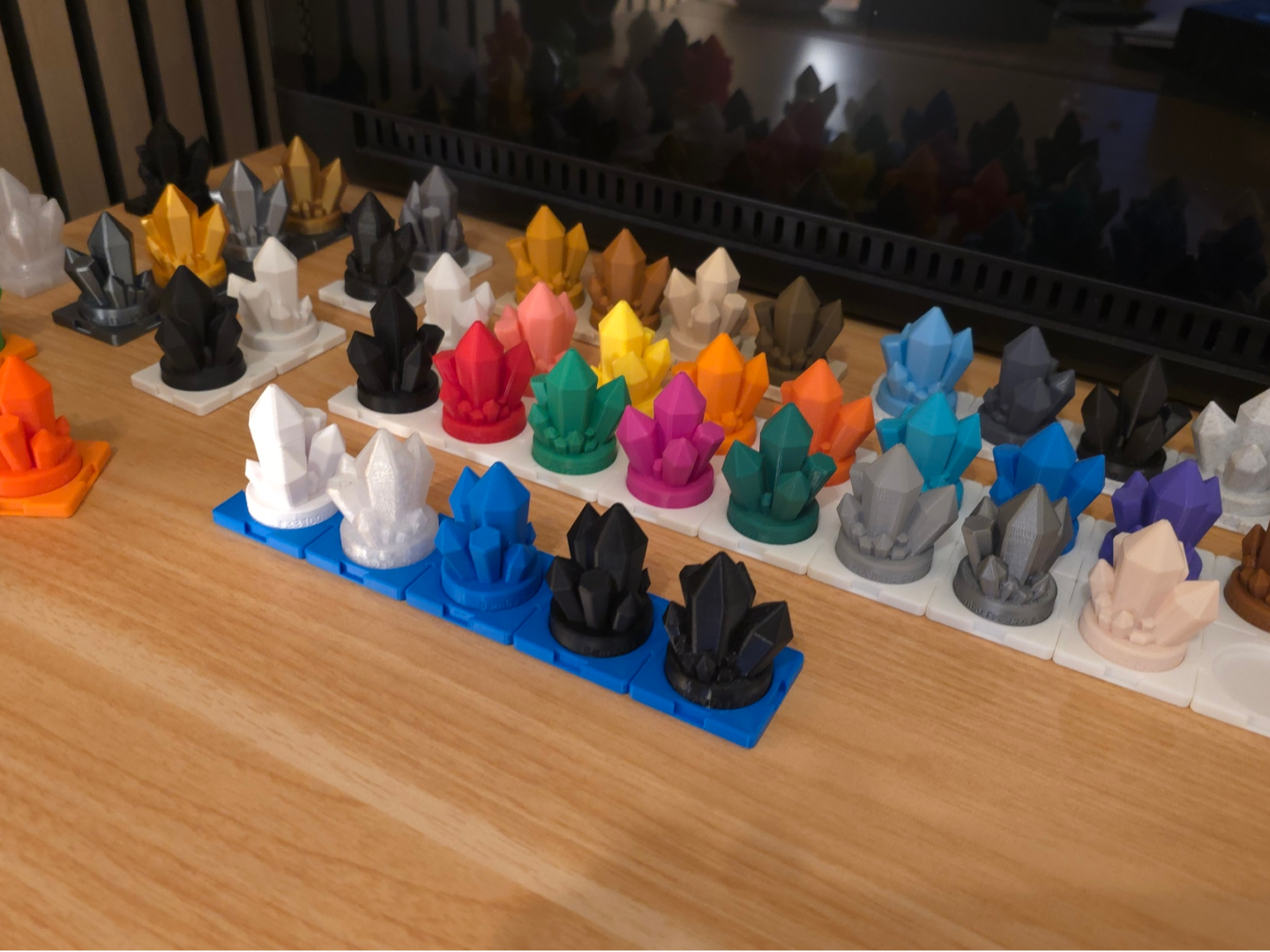 Modular Base System for Filament Sample Crystal