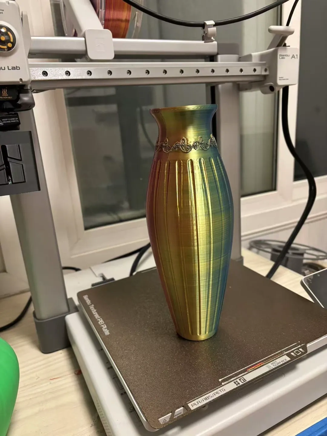 Miniatura 3 do modelo 3D 花纹花瓶一套3件（适合家居装饰）