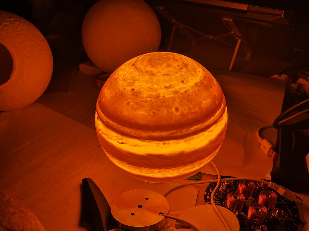 Miniatura 1 do modelo 3D 木星Jupiter LED001夜灯