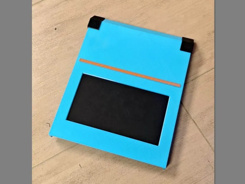 Victron Cerbo Gehäuse für IPS 1024 x 600 LCD
