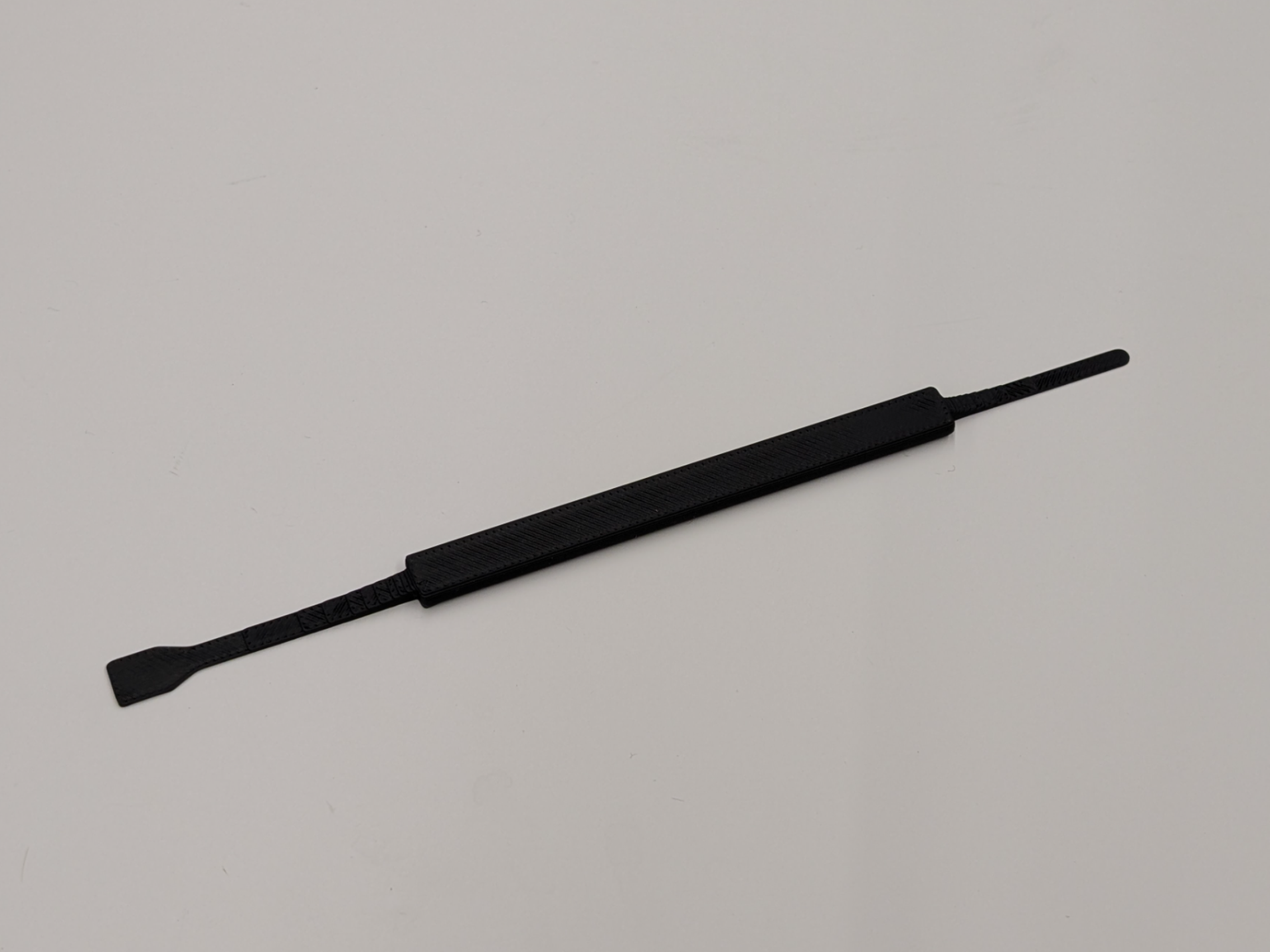 Texture spatula for technical paints