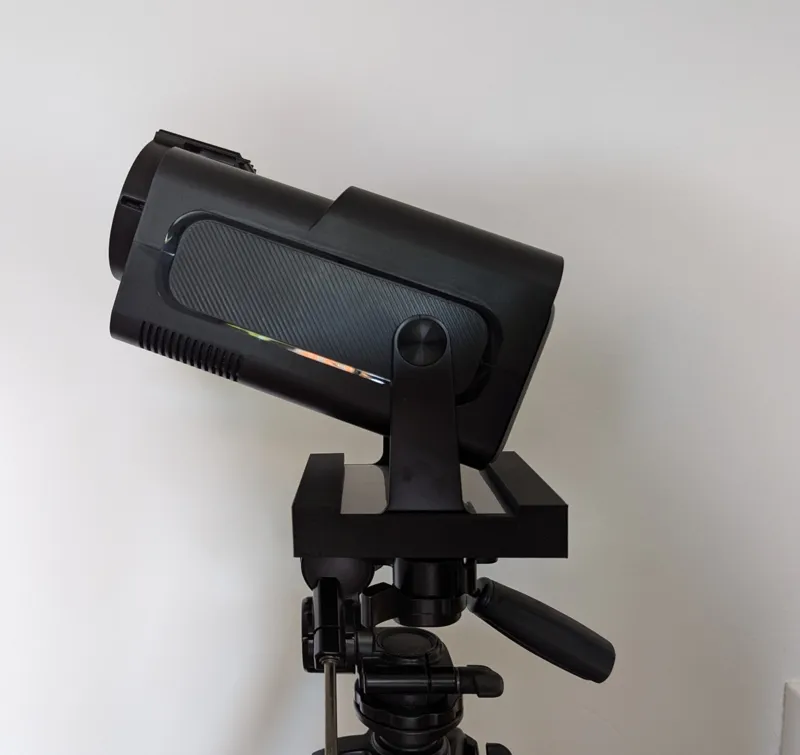 Projector HY320 -  Tripod Mount for 1/4 inch screw