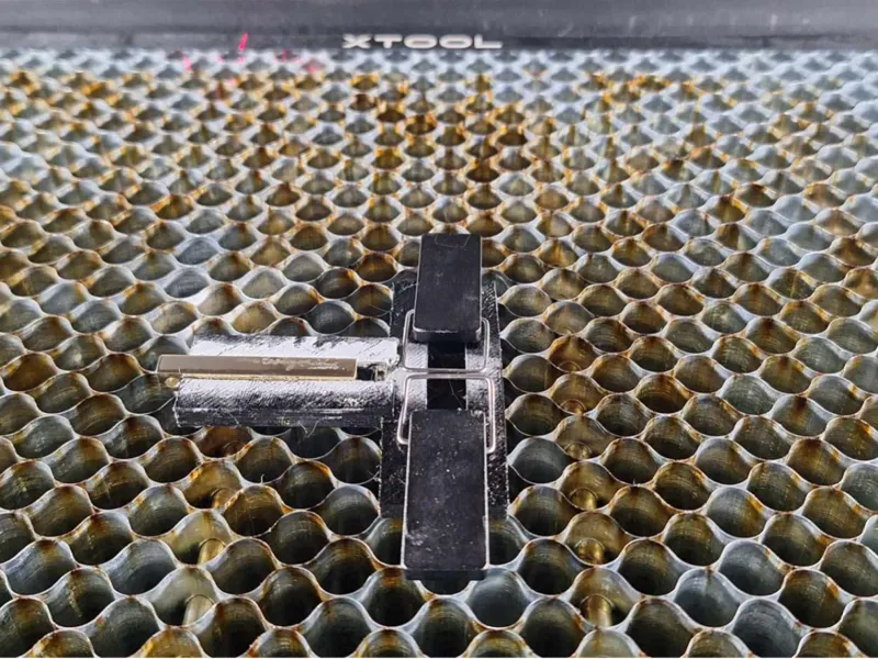 Pendant holder jig