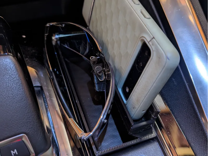 Porte Téléphone et lunettes Peugeot 3008