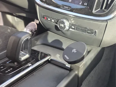 Volvo V60 (2023) clip for MagSafe Phone Holder