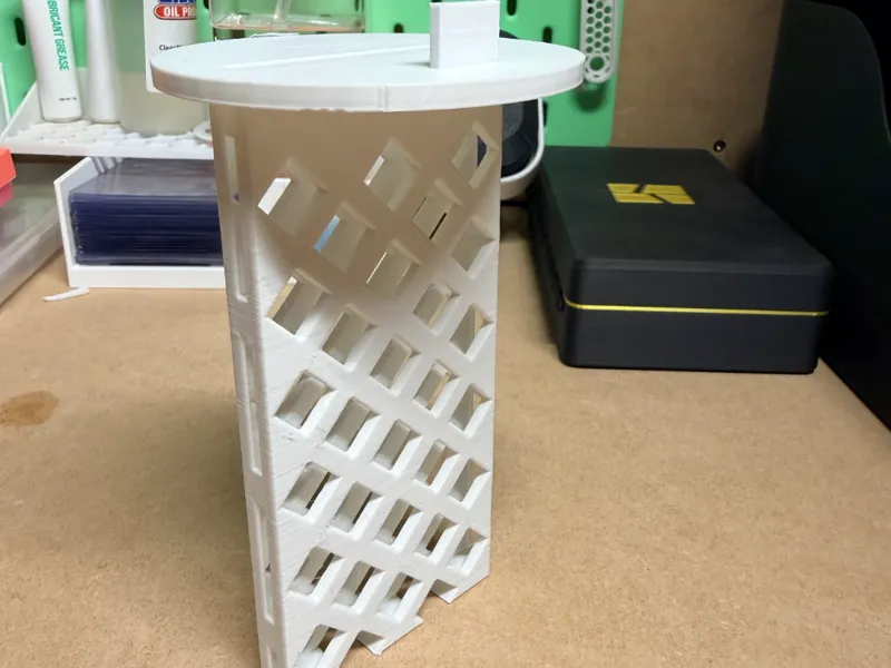Nori Feeder for "Feeding Hatch"