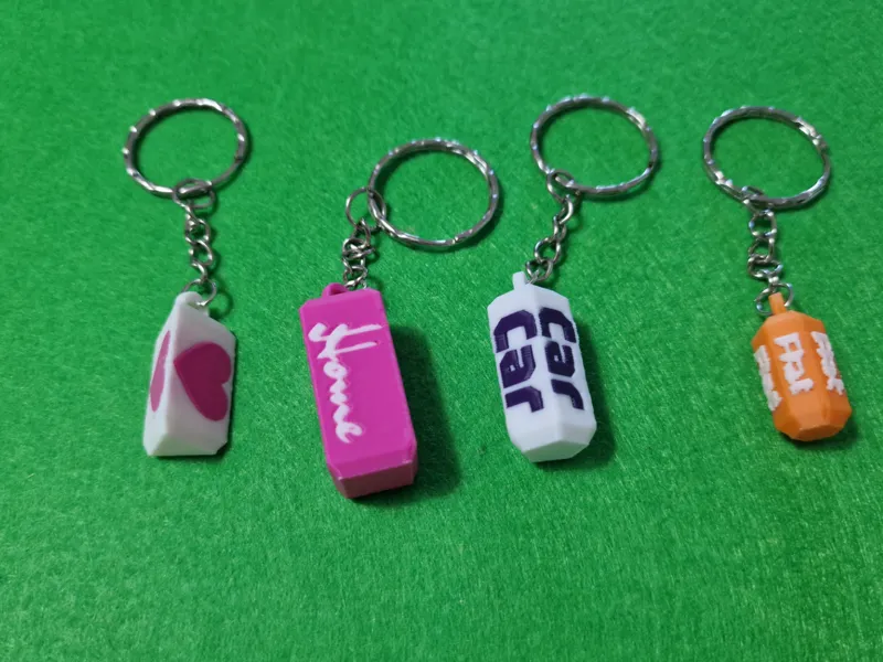 Llaveros de múltiples caras personalizados
