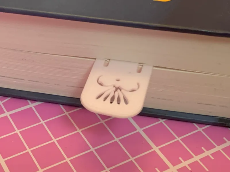 Flower bookmark