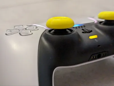 Playstation 5 thumbstick cover