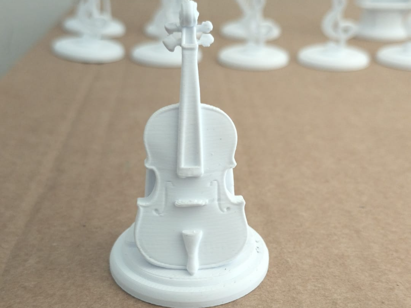 Chess piece music Violin