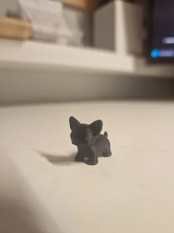 Objeto manipulable: Mini Chihuahua Fidget - Micro Zoo — vista de referencia 3