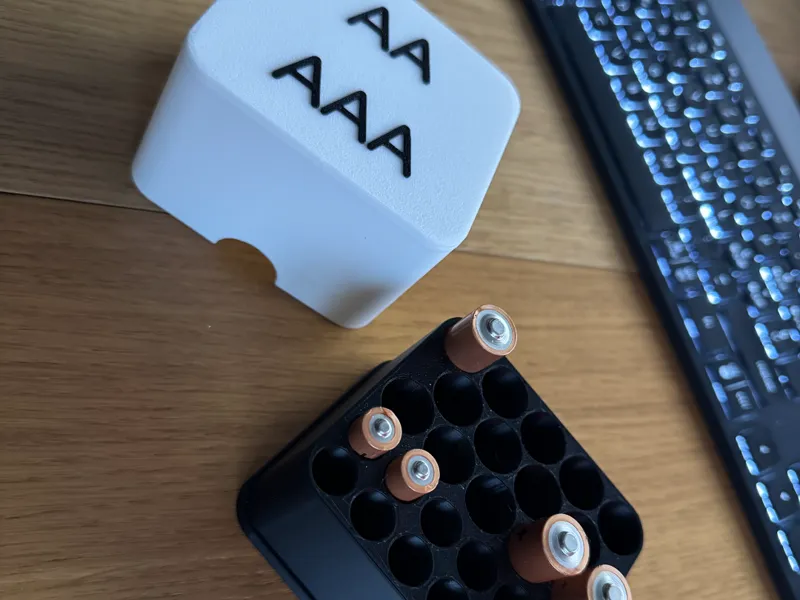 Scatola porta batterie AA - AAA / Box Battery