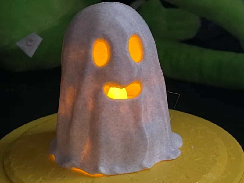 Pete the happy ghost