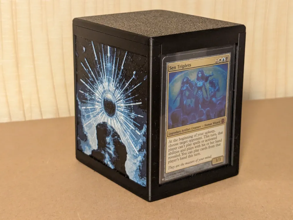Kaartenbox voor MTG-kaarten, deck box 4-in-1 voor 200 kaarten, Magnetic Flip Deck Box voor verzamelkaarten met 2 scheidingswanden, 7 dobbelstenen voor TCG CCG Magic the Gathering kaarten (zwart