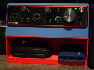 Scarlett 2i2  Angled Cabinet