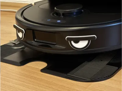 Robot vacuum eyes (no AMS)