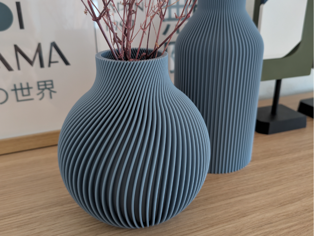 Modern Sphere Vase – Minimalist Design
