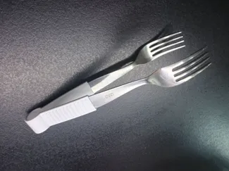 Pasta tongs from forks