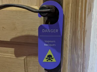 Pancarte Danger : vapeurs toxiques