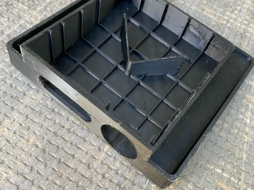 Cache de serrure pour porte arrière Ford Transit