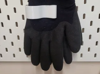 Large flexible clip for Skadis