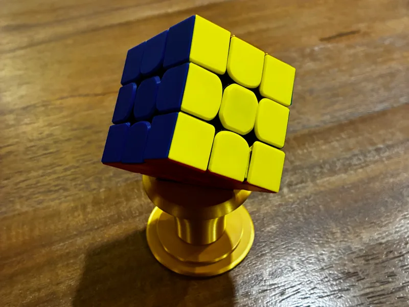 Rubik's Cube Stand