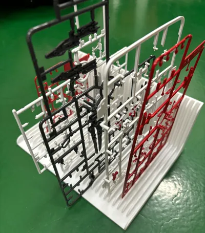 Model frame shelf