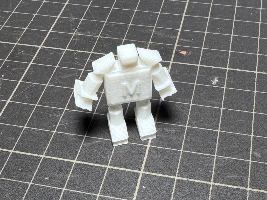 M-Robo — figurine robot articulée