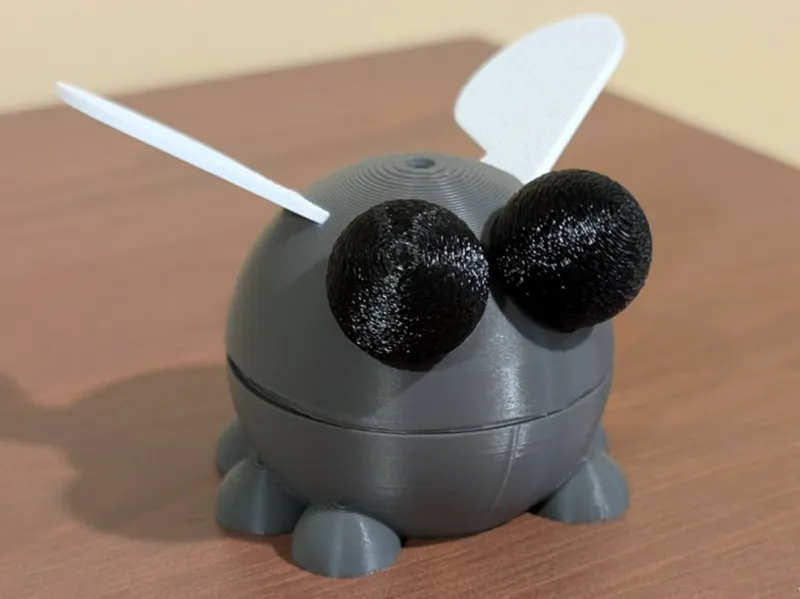 Cute Fly-Shaped Fly Trap