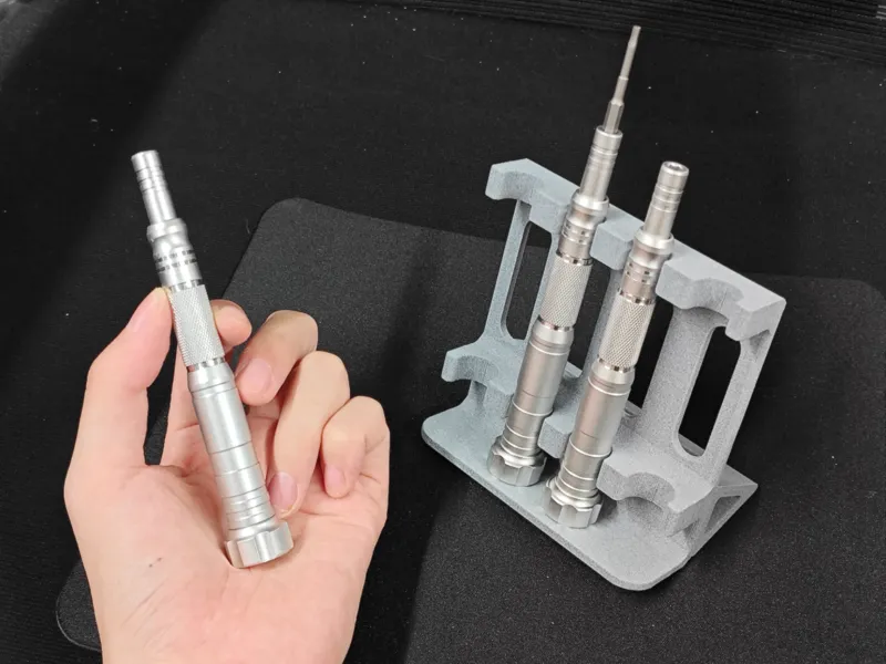 Tilted Screw Driver Rack 