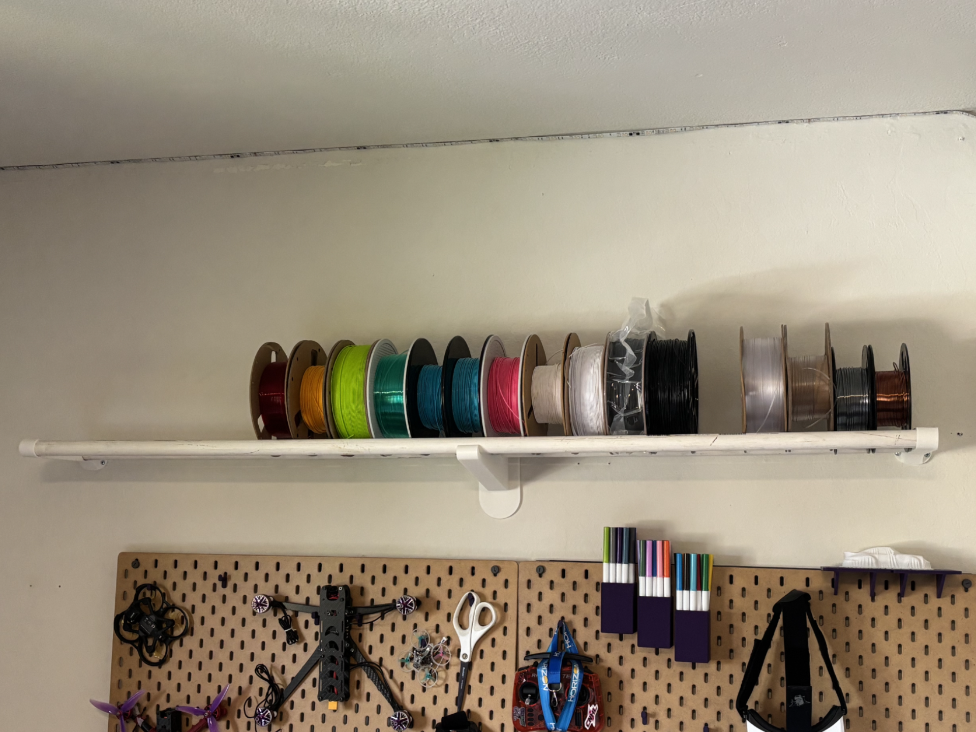 Fillament wall mount