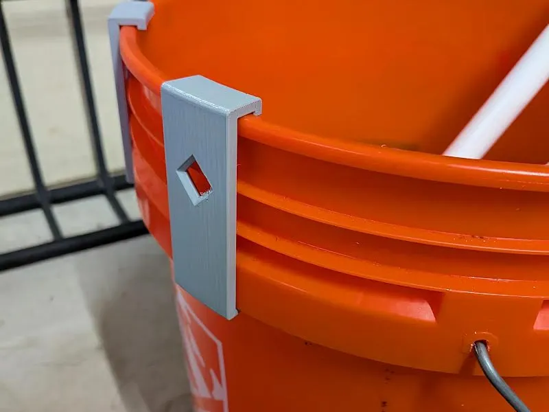 5 Gallon bucket Clip