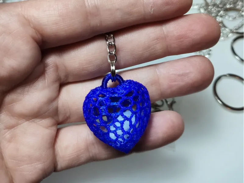 Colgante corazon voronoi