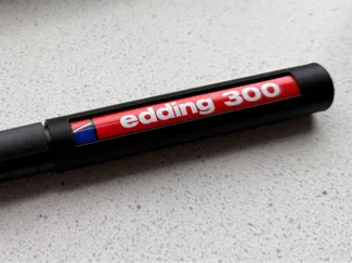 Edding 300 protector sleeve