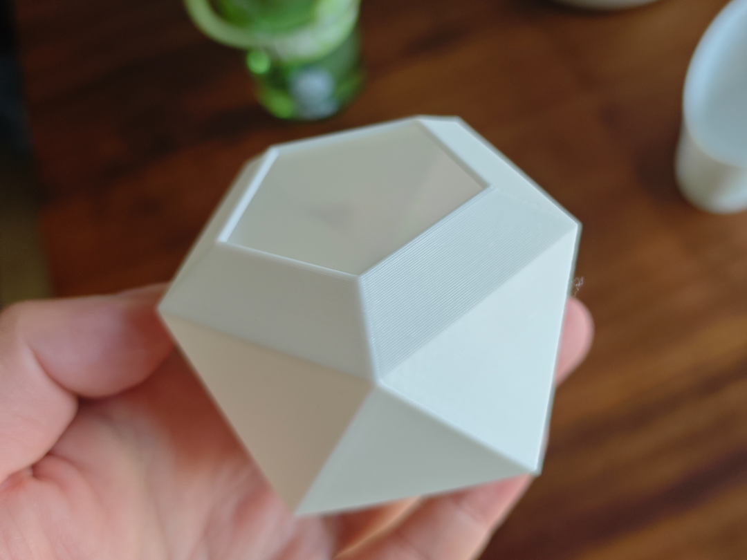 Miniatura 1 do modelo 3D 多边形收纳盒 大小可选