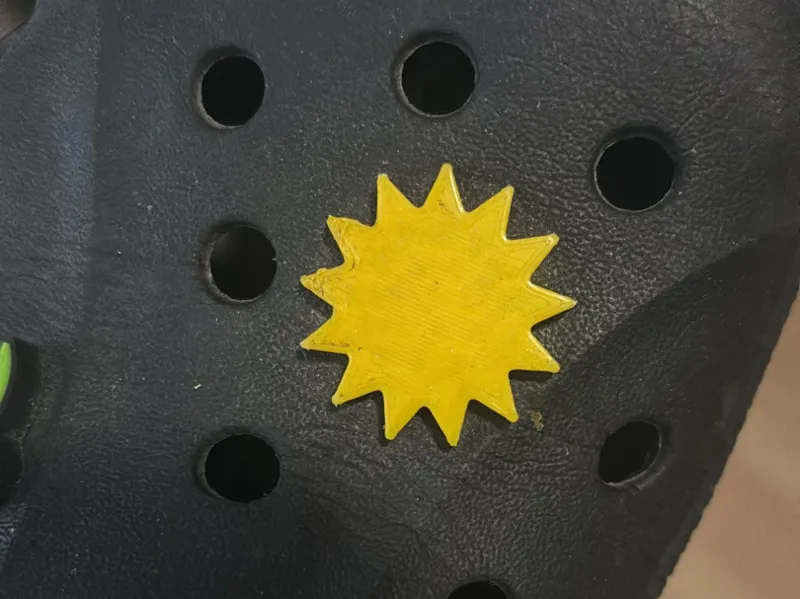 Crocs Pin Sun